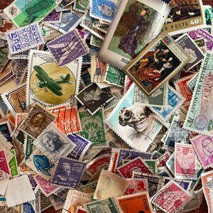 400 WORLD POSTAGE STAMPS USED